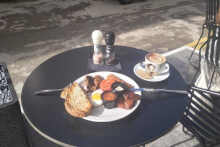 Block Aparthotel English Breakfast